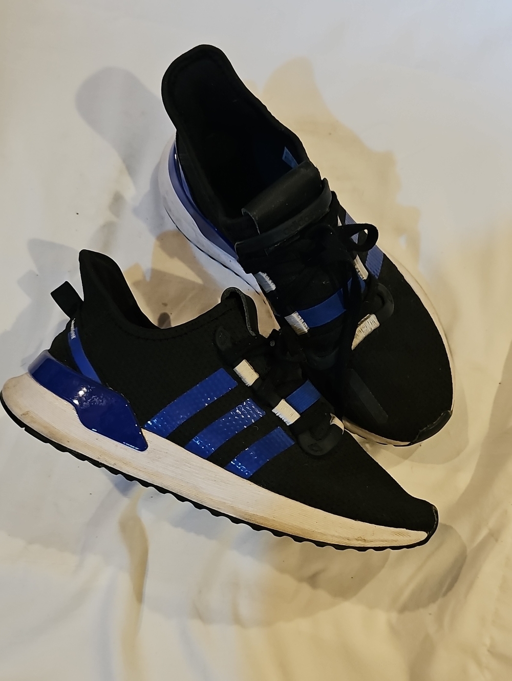 Adidas Black and Blue Athletic Sneakers - Three-Stripe Design